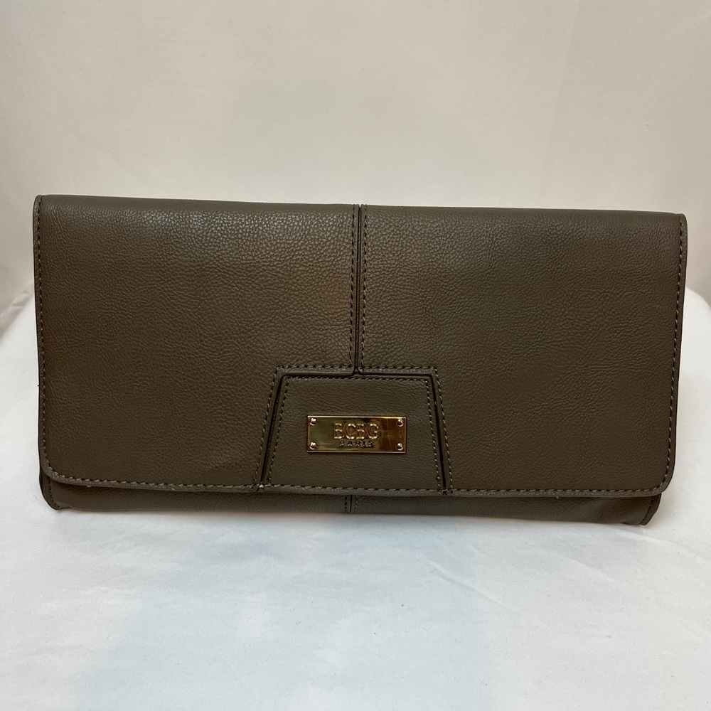 NWOT. BCBG Paris Taupe Clutch.